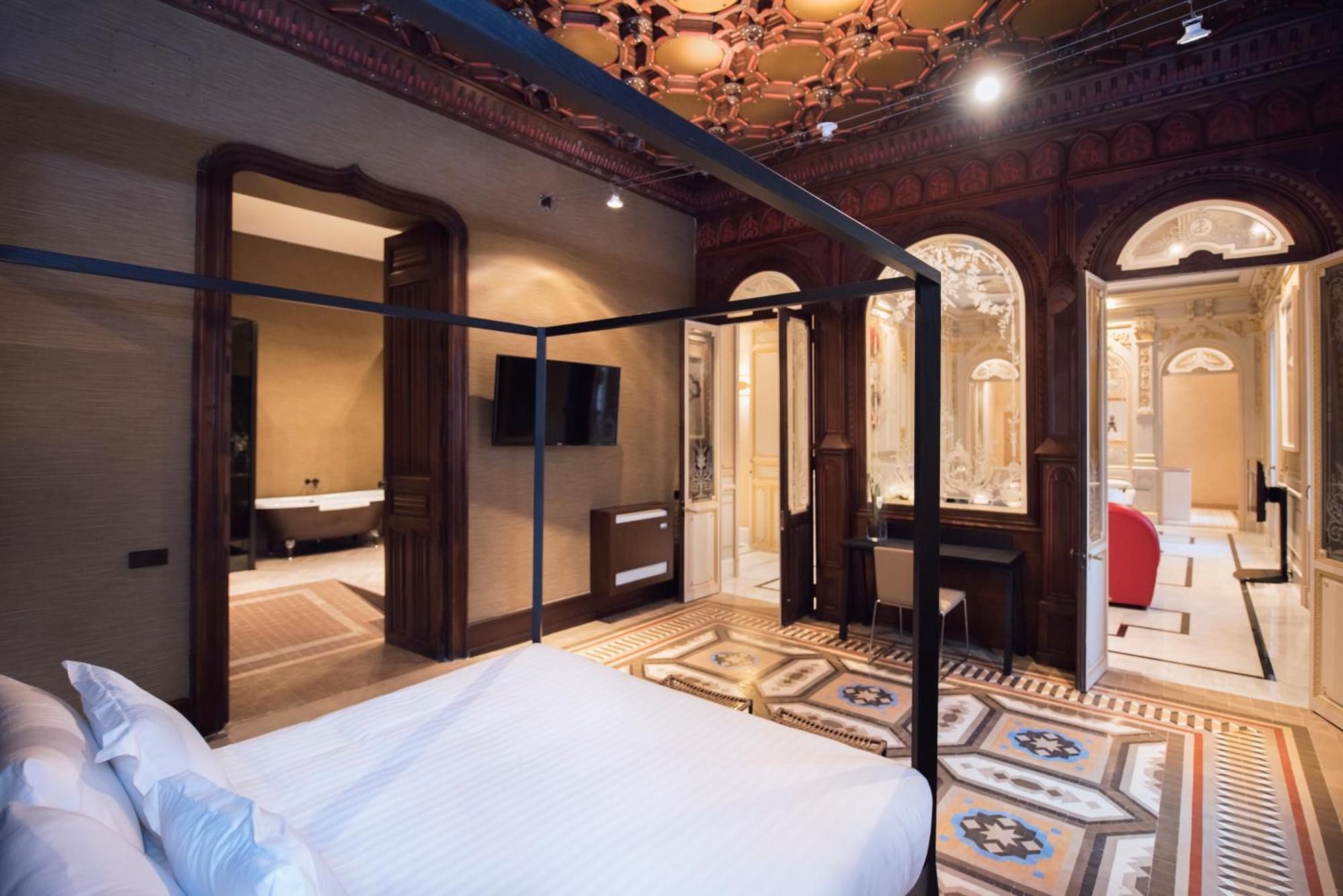 Palacio Salvetti Suites อาลิกันเต ภายนอก รูปภาพ